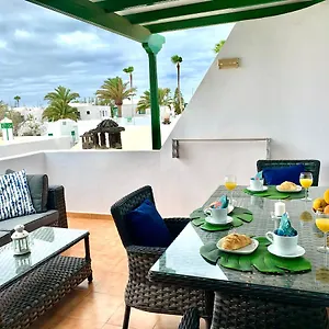 https://baha-apartment.in-canary-islands.com